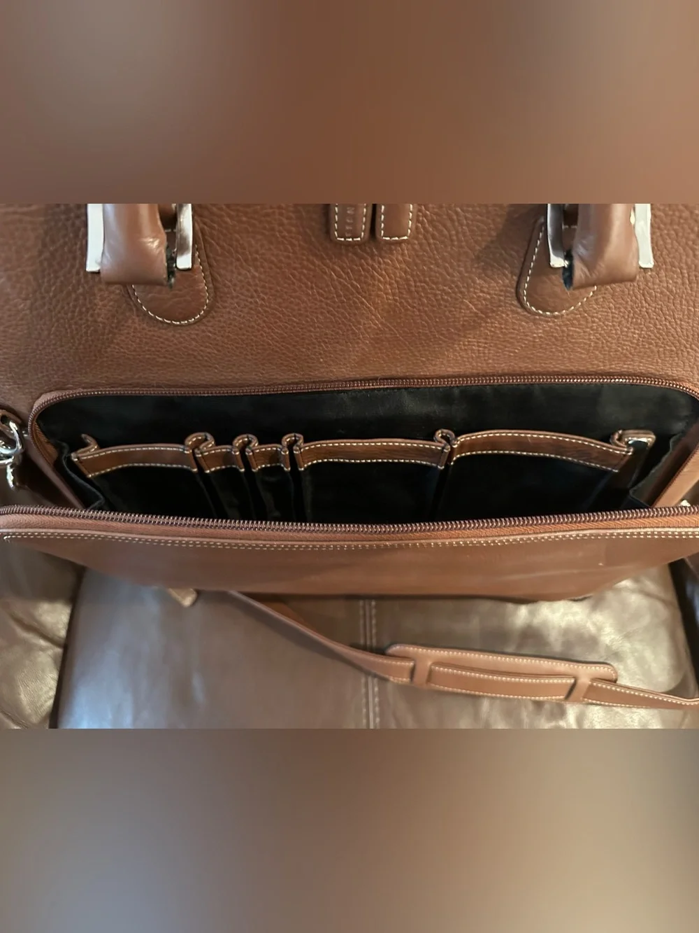 Levenger Men's Leather Satchel/Briefcase in Tan Brown